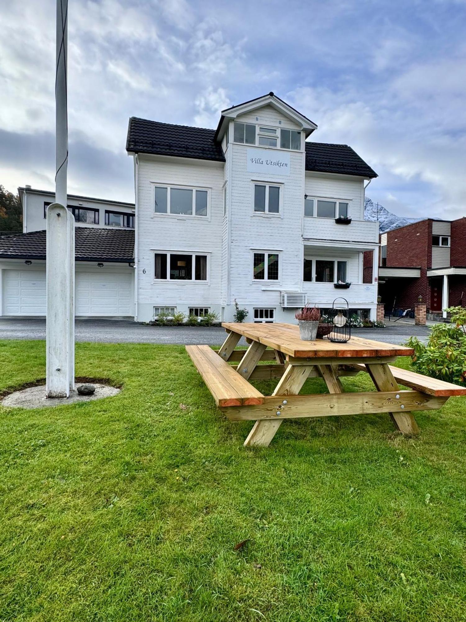 Villa Utsikten Romsdalen Åndalsnes Buitenkant foto